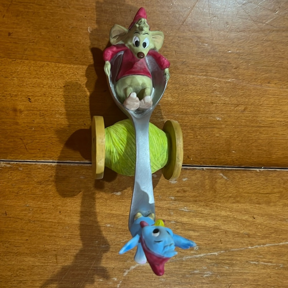 DISNEY CINDERELLA JAQ AND BLUE BIRD SPOON SEE SAW ON A SPOOL REEL OF THREAD